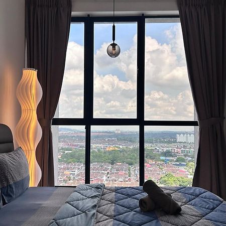 Sky Trees Bukit Indah Aeon Netflix A16 Apartment Johor Bahru Exterior photo